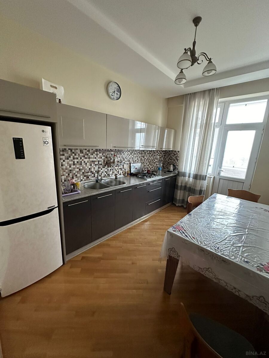 3 otaqlı Yeni tikili, 7-ci mikrorayon q., Bakı