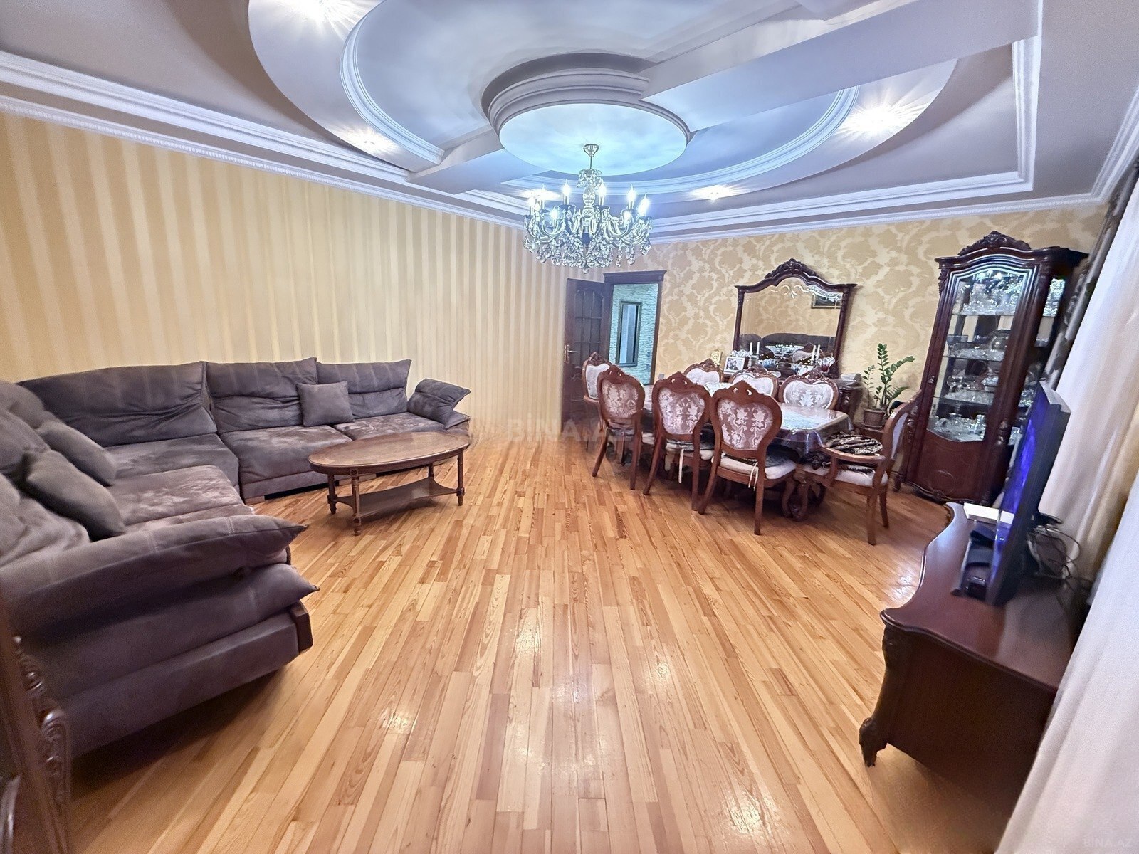 4 otaqlı Köhnə tikili, Azadlıq Prospekti m., Bakı