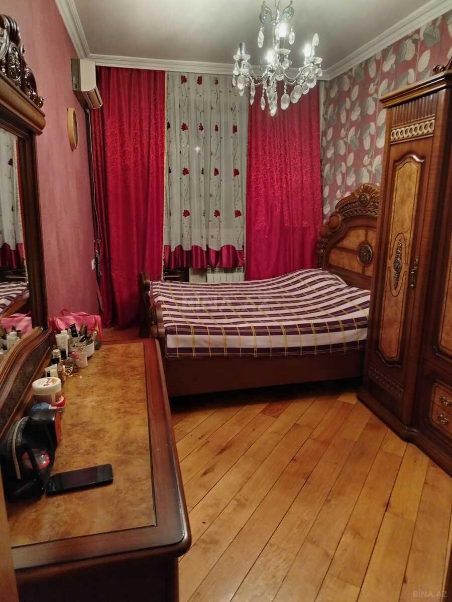 3 otaqlı Yeni tikili, Xırdalan