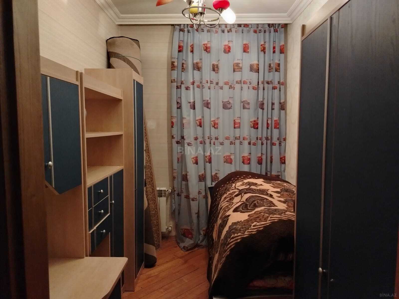 3 otaqlı Yeni tikili, Xırdalan
