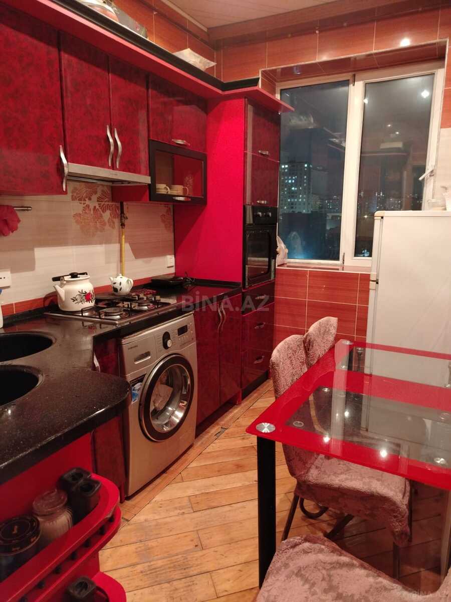 3 otaqlı Yeni tikili, Xırdalan
