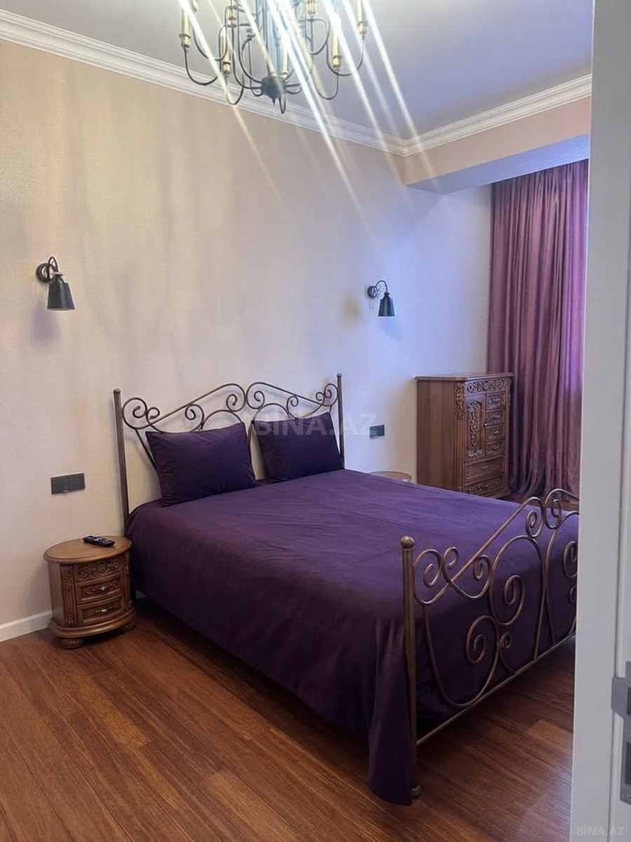 3 otaqlı Yeni tikili, Şah İsmayıl Xətai m., Bakı
