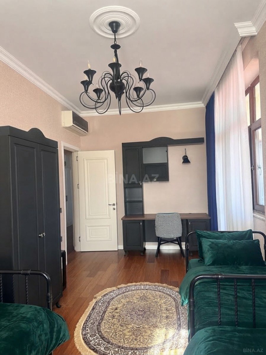 3 otaqlı Yeni tikili, Şah İsmayıl Xətai m., Bakı