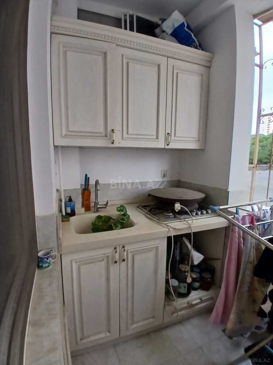 3 otaqlı Yeni tikili, Qara Qarayev m., Bakı