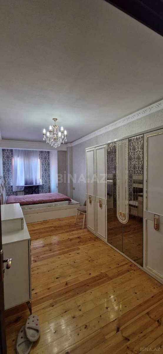 3 otaqlı Yeni tikili, Xırdalan