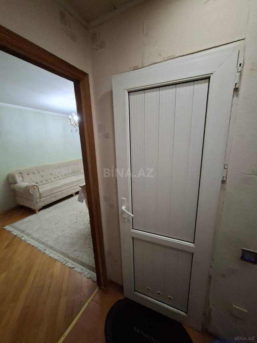 3 otaqlı Köhnə tikili, Elmlər Akademiyası m., Bakı