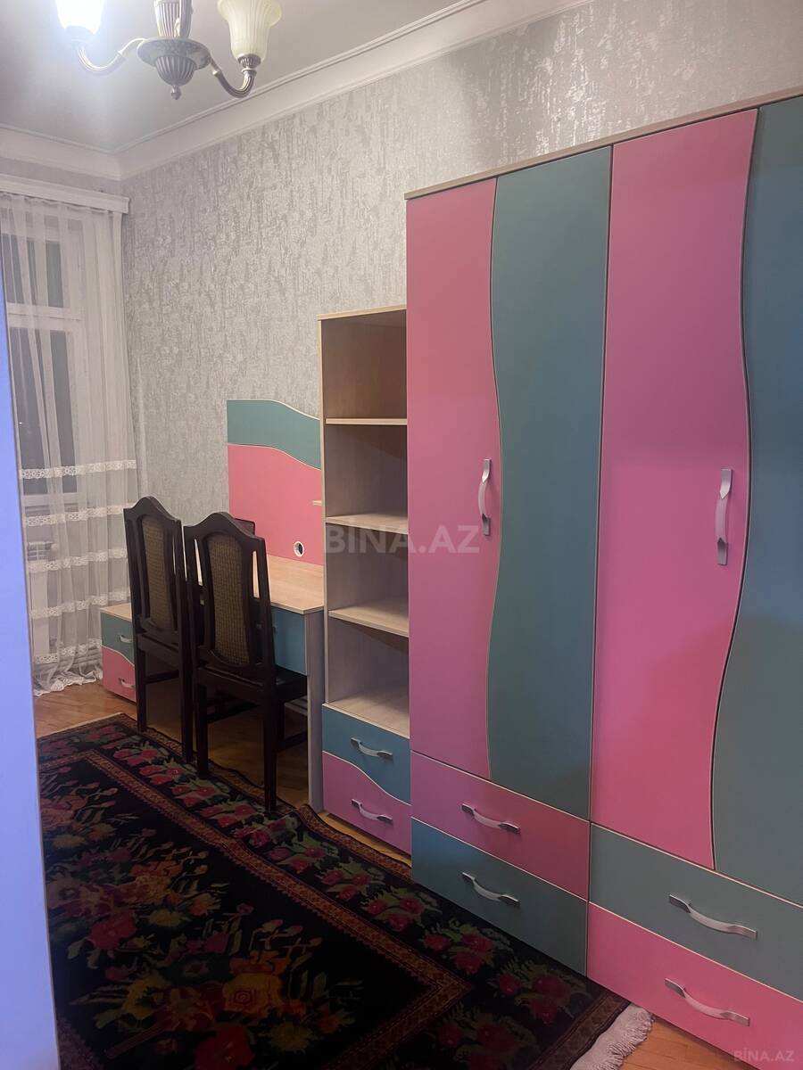 3 otaqlı Köhnə tikili, Əhmədli m., Bakı