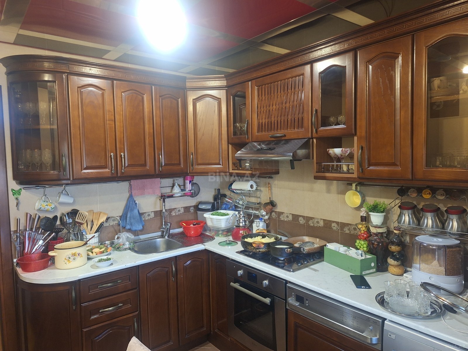 5 otaqlı Köhnə tikili, Qaraçuxur q., Bakı
