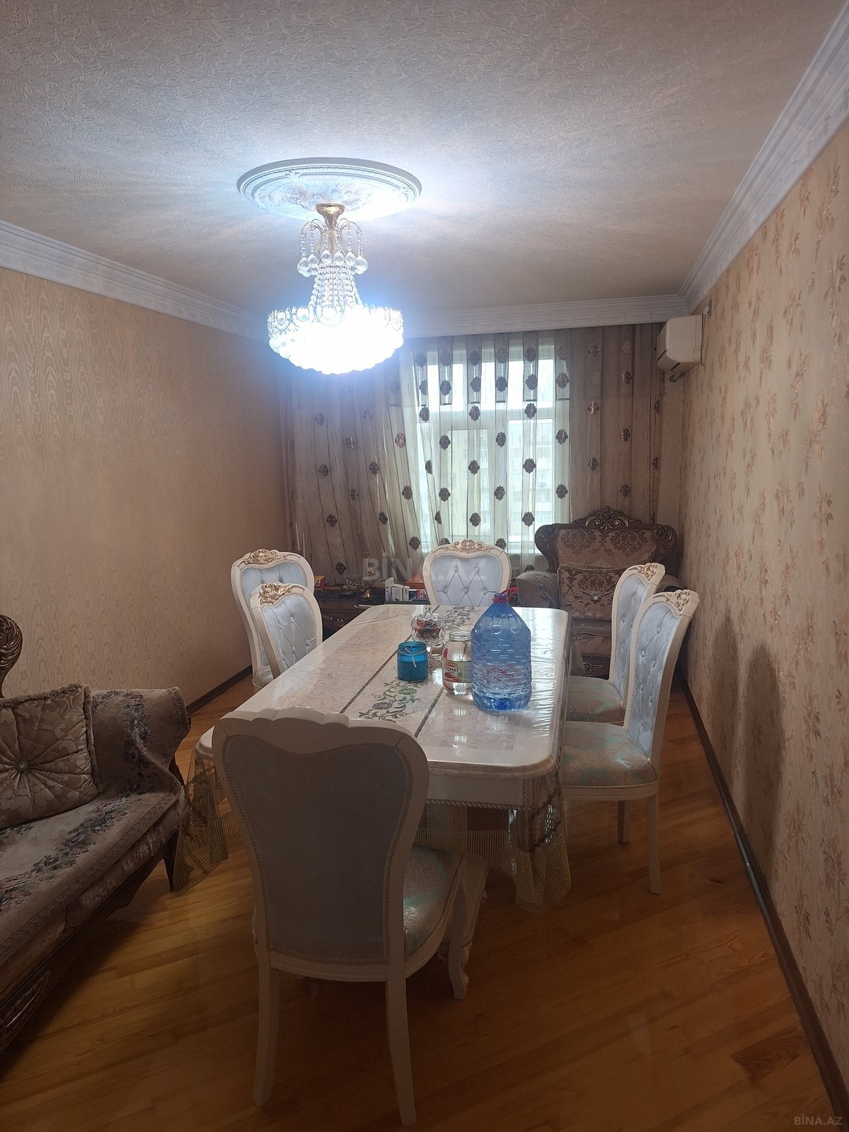 5 otaqlı Köhnə tikili, Qaraçuxur q., Bakı