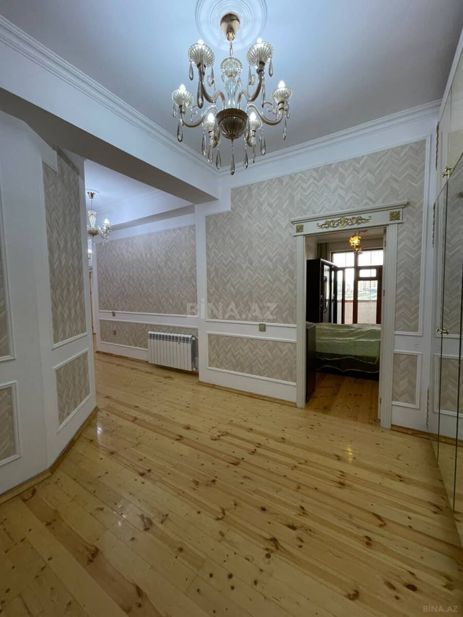 3 otaqlı Yeni tikili, Şah İsmayıl Xətai m., Bakı