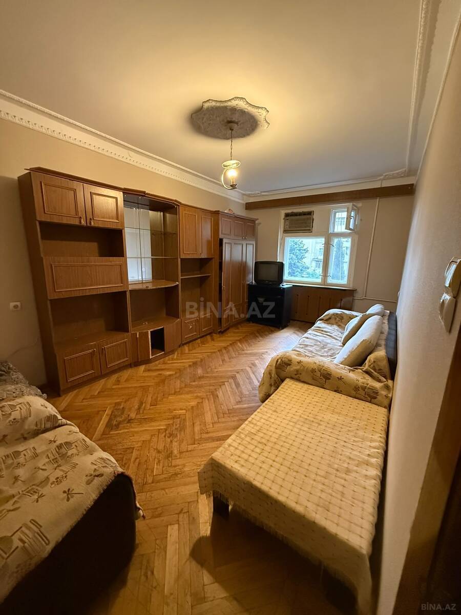 2 otaqlı Köhnə tikili, Əhmədli m., Bakı