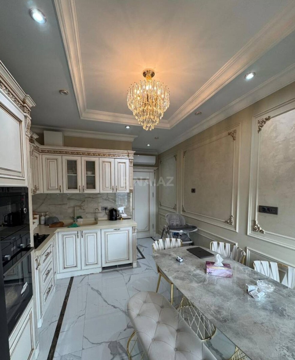 3 otaqlı Yeni tikili, 8 Noyabr m., Bakı