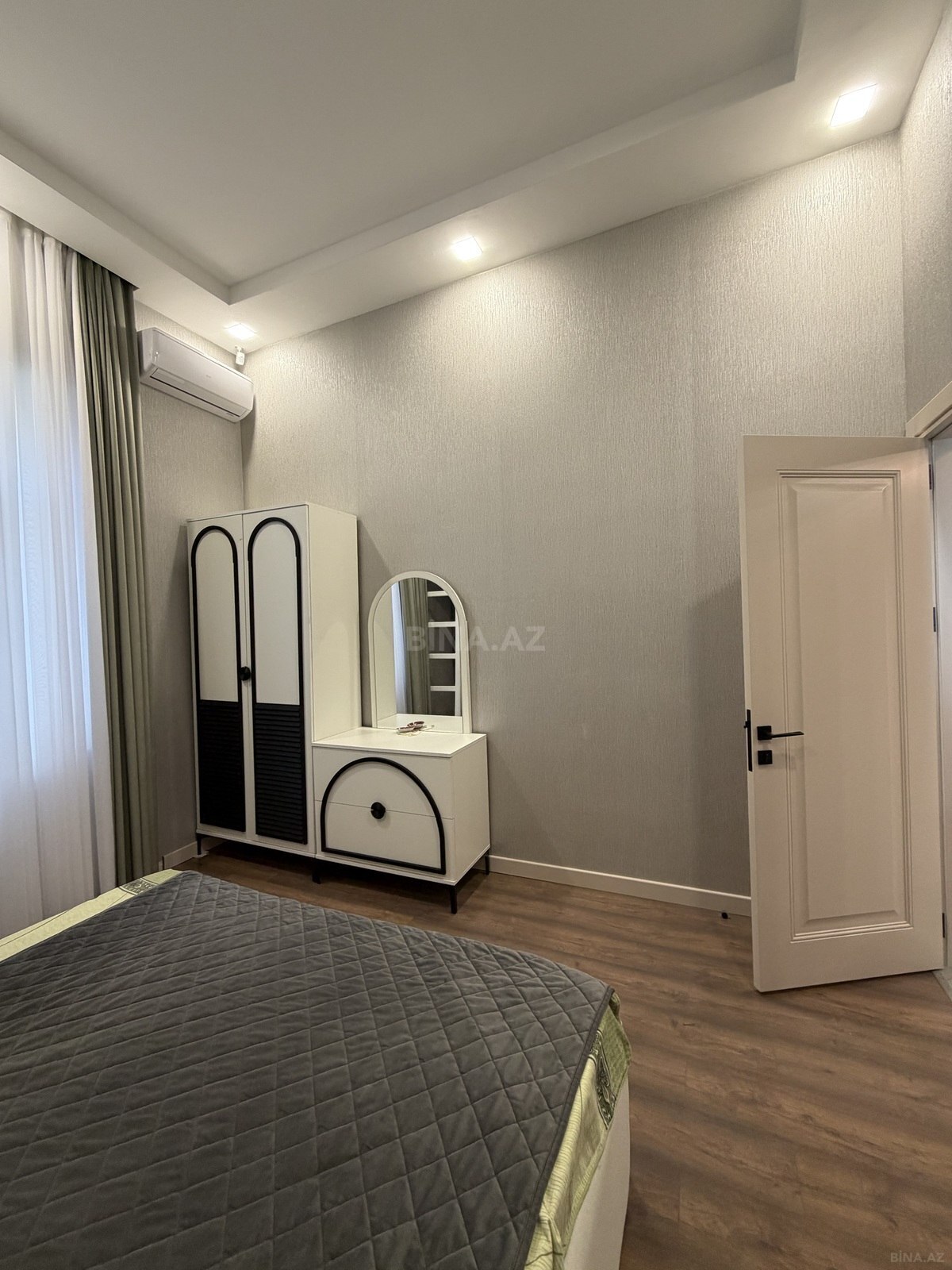 4 otaqlı Həyət evi/Bağ evi, Mərdəkan q., Bakı