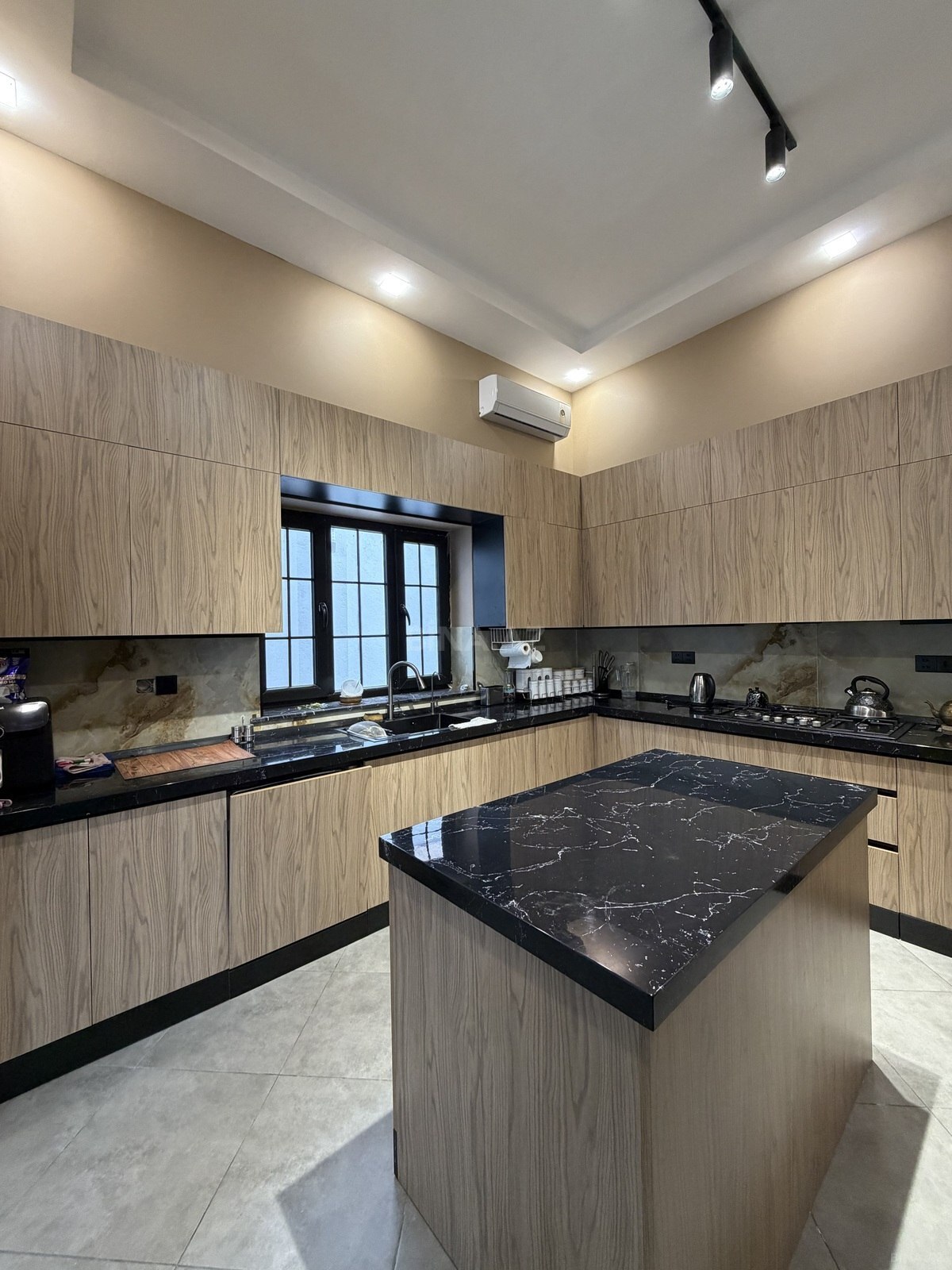 4 otaqlı Həyət evi/Bağ evi, Mərdəkan q., Bakı