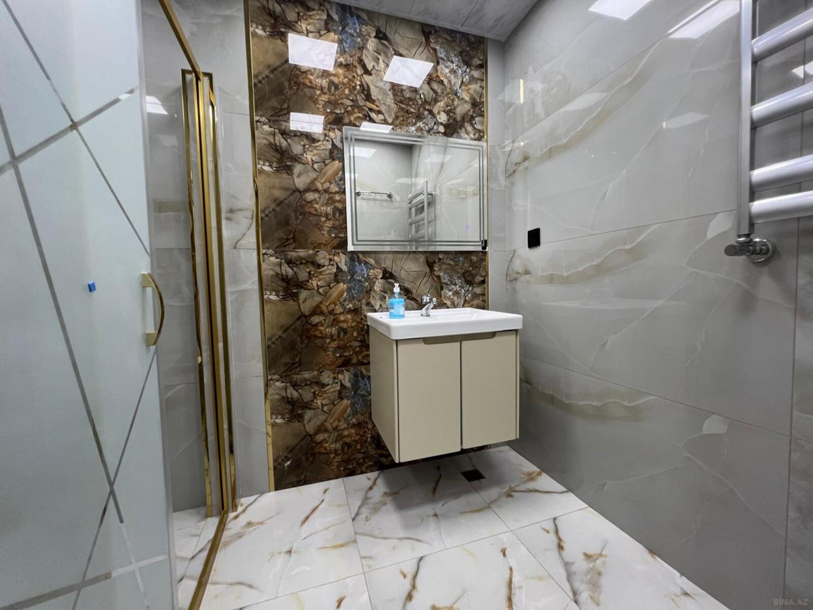 3 otaqlı Köhnə tikili, İnşaatçılar m., Bakı