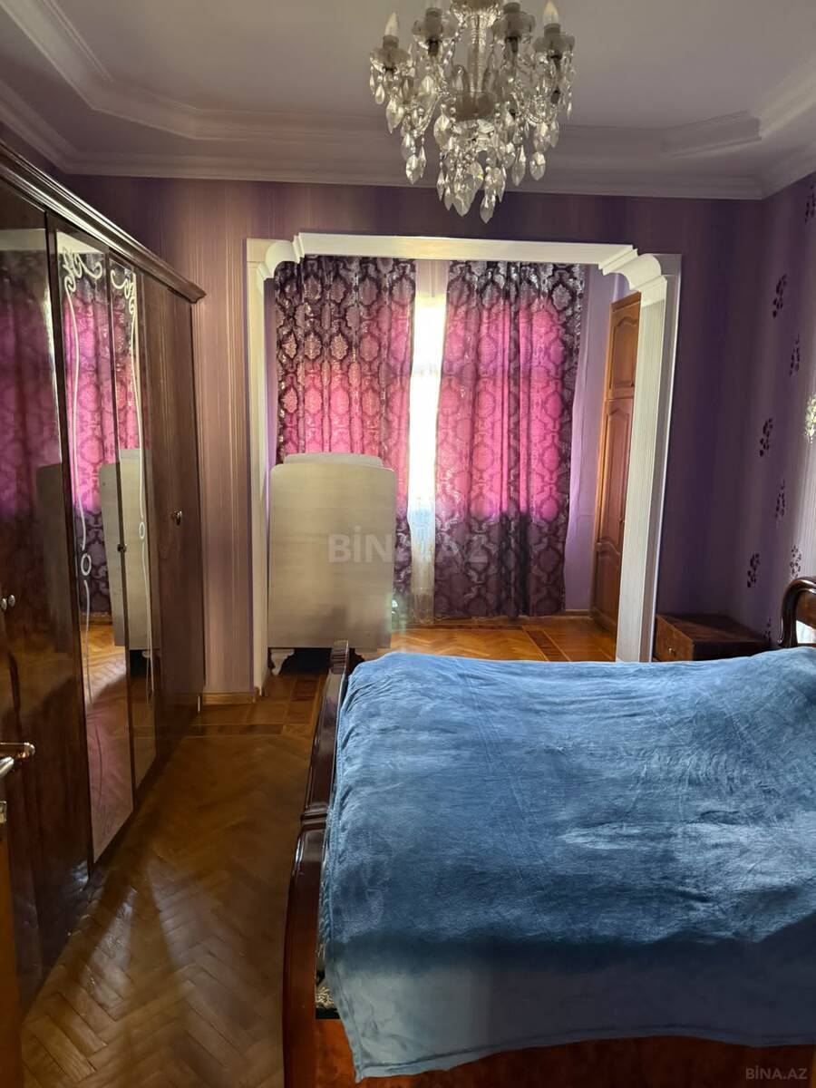 3 otaqlı Köhnə tikili, 28 May m., Bakı