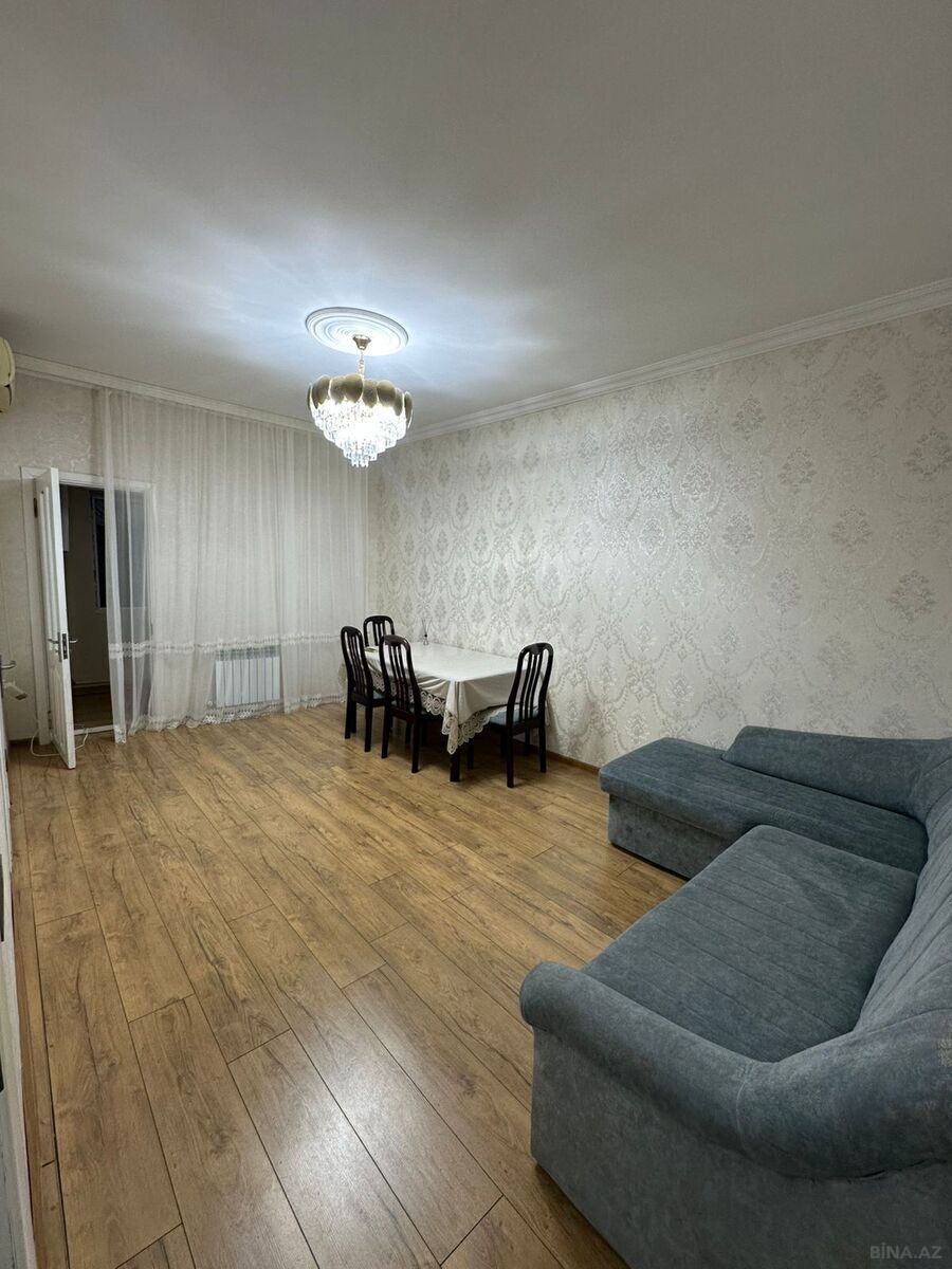 3 otaqlı Köhnə tikili, Memar Əcəmi m., Bakı