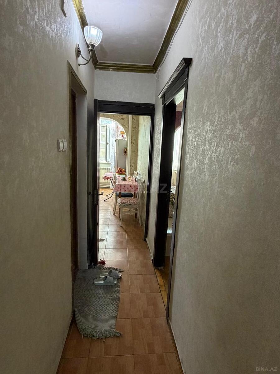 3 otaqlı Köhnə tikili, Elmlər Akademiyası m., Bakı