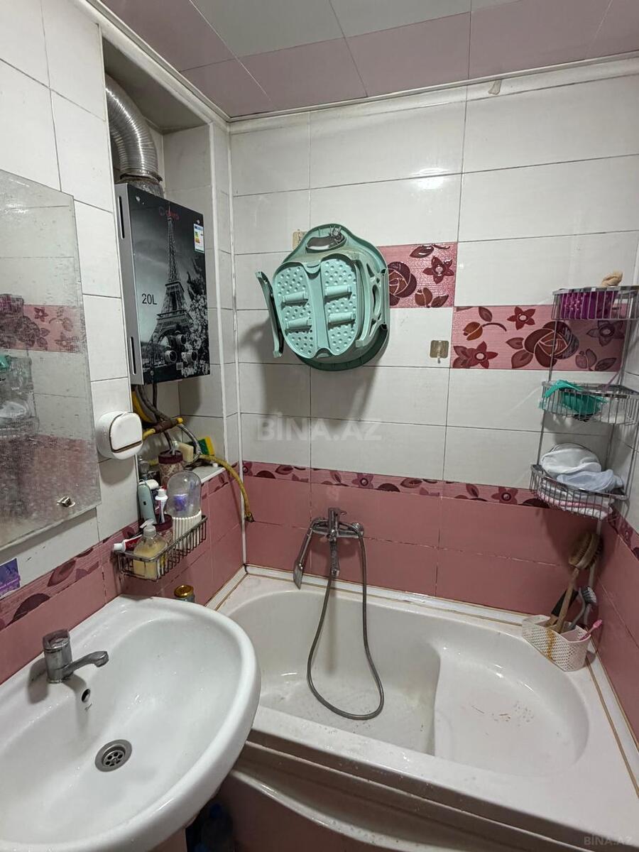 3 otaqlı Köhnə tikili, Elmlər Akademiyası m., Bakı