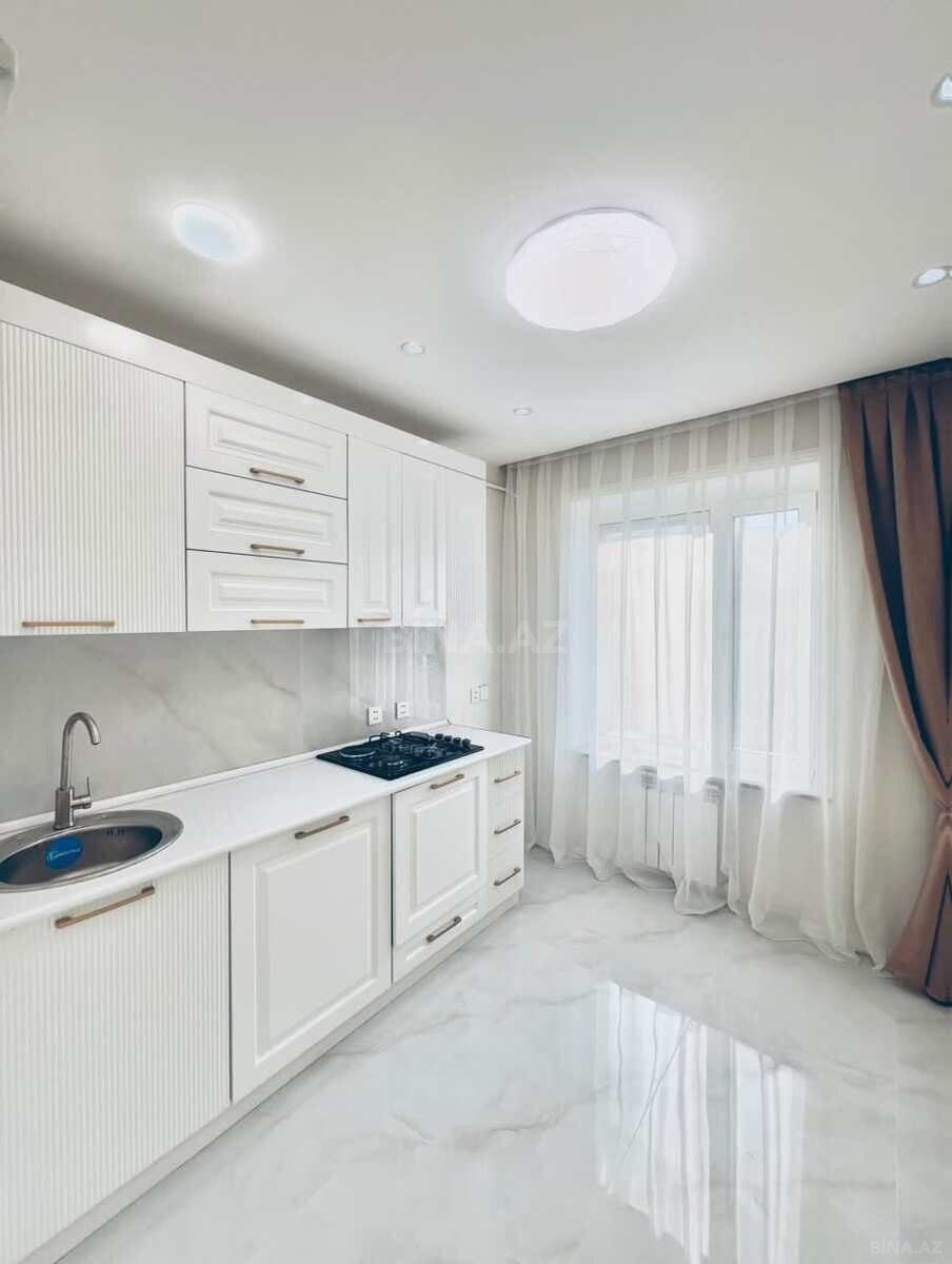 2 otaqlı Köhnə tikili, Nizami m., Bakı