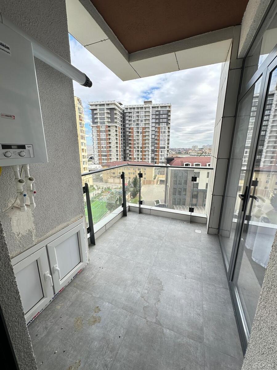 3 otaqlı Yeni tikili, Koroğlu m., Bakı