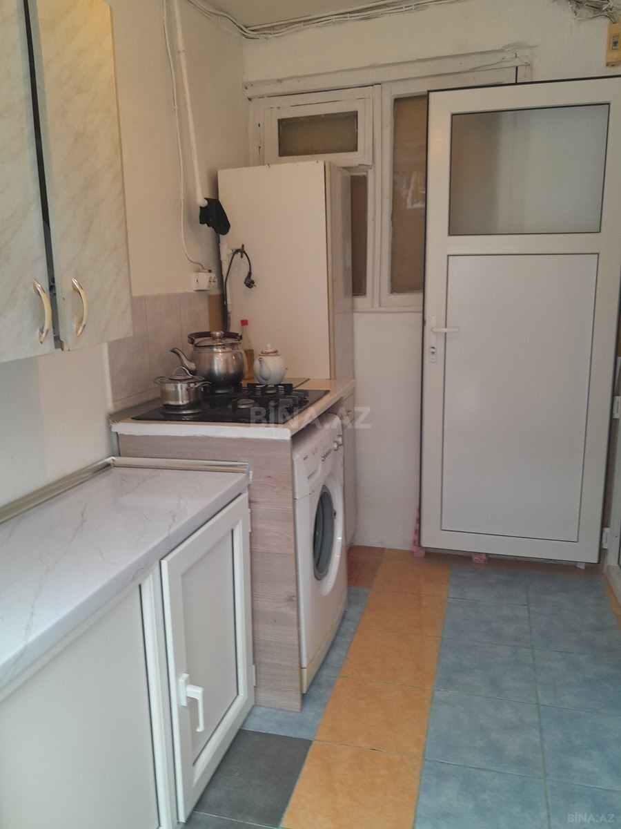 2 otaqlı Köhnə tikili, 28 May m., Bakı