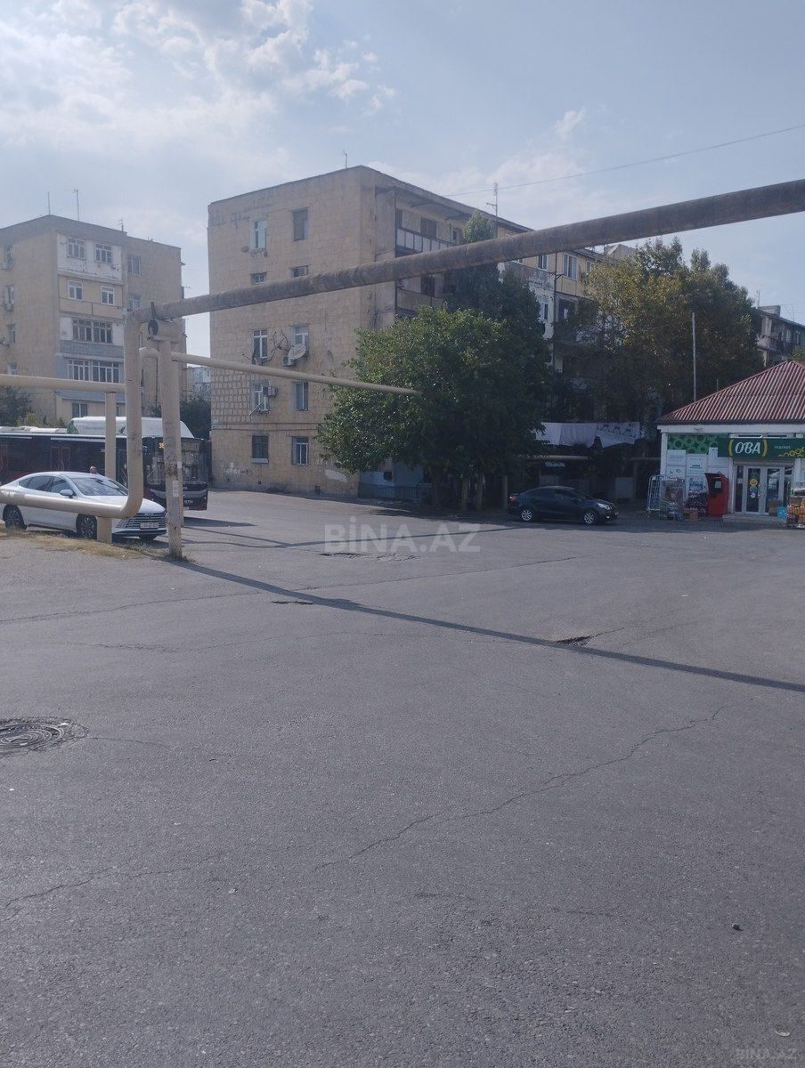 3 otaqlı Köhnə tikili, Əmircan q., Bakı