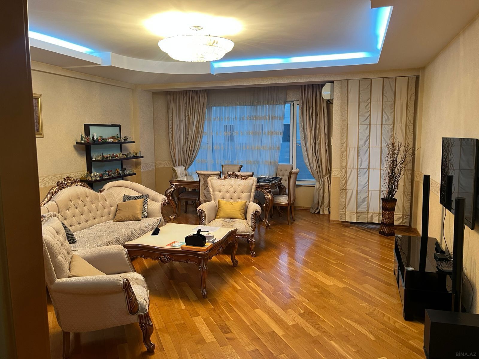 4 otaqlı Yeni tikili, Şah İsmayıl Xətai m., Bakı