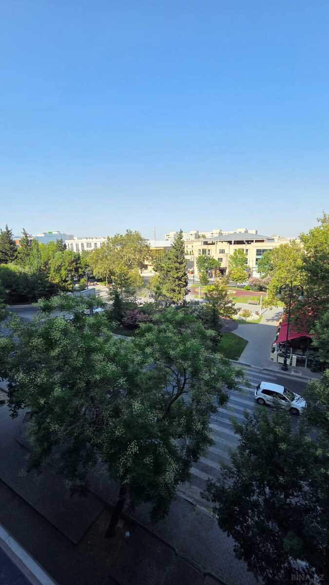 3 otaqlı Köhnə tikili, Gənclik m., Bakı