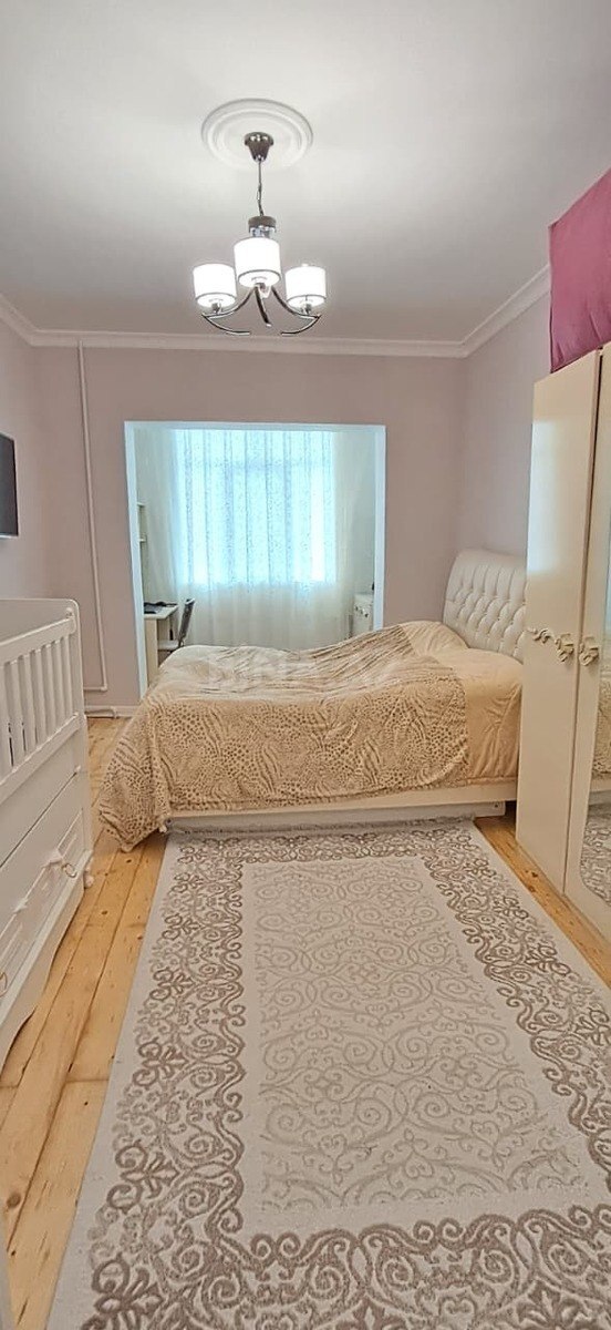 2 otaqlı Köhnə tikili, Azadlıq Prospekti m., Bakı