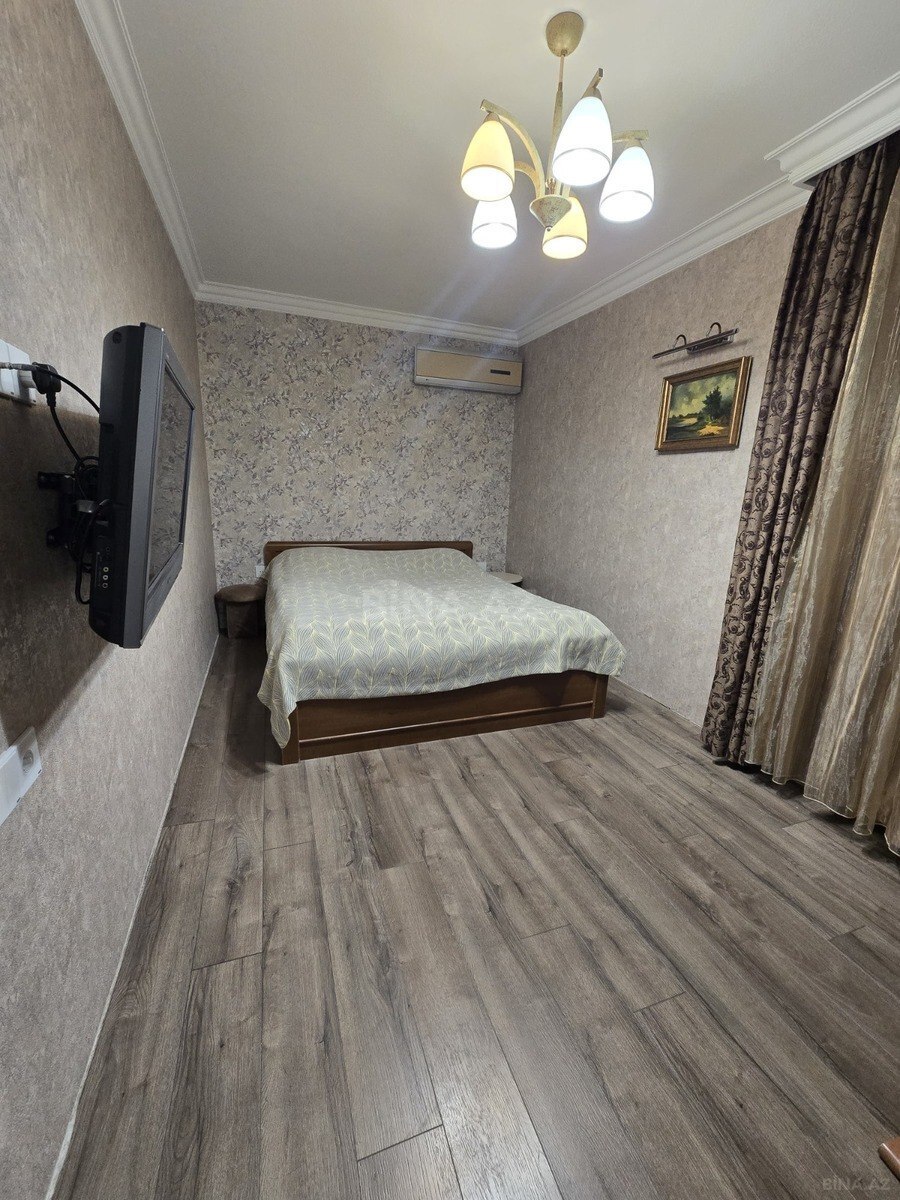 3 otaqlı Köhnə tikili, İnşaatçılar m., Bakı