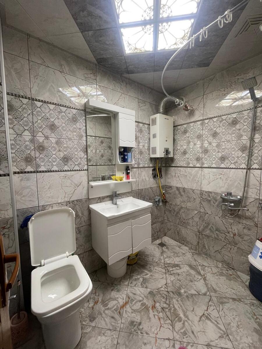 2 otaqlı Köhnə tikili, Xalqlar Dostluğu m., Bakı