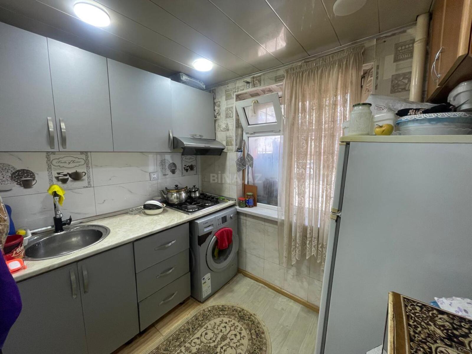 2 otaqlı Köhnə tikili, Xalqlar Dostluğu m., Bakı