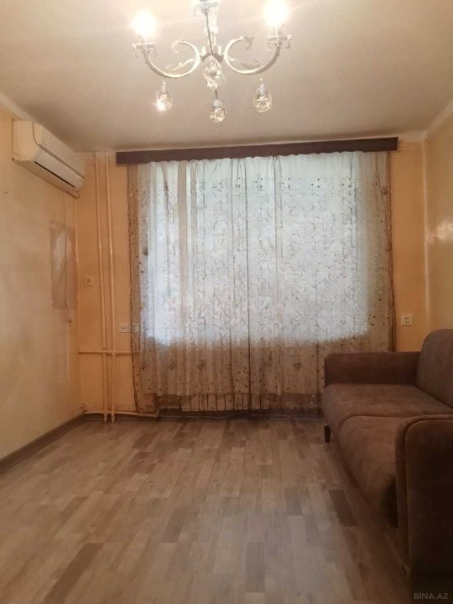 1 otaqlı Köhnə tikili, Bakıxanov q., Bakı