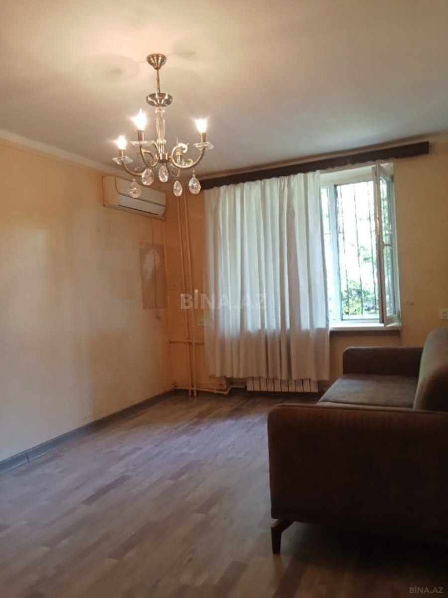 1 otaqlı Köhnə tikili, Bakıxanov q., Bakı