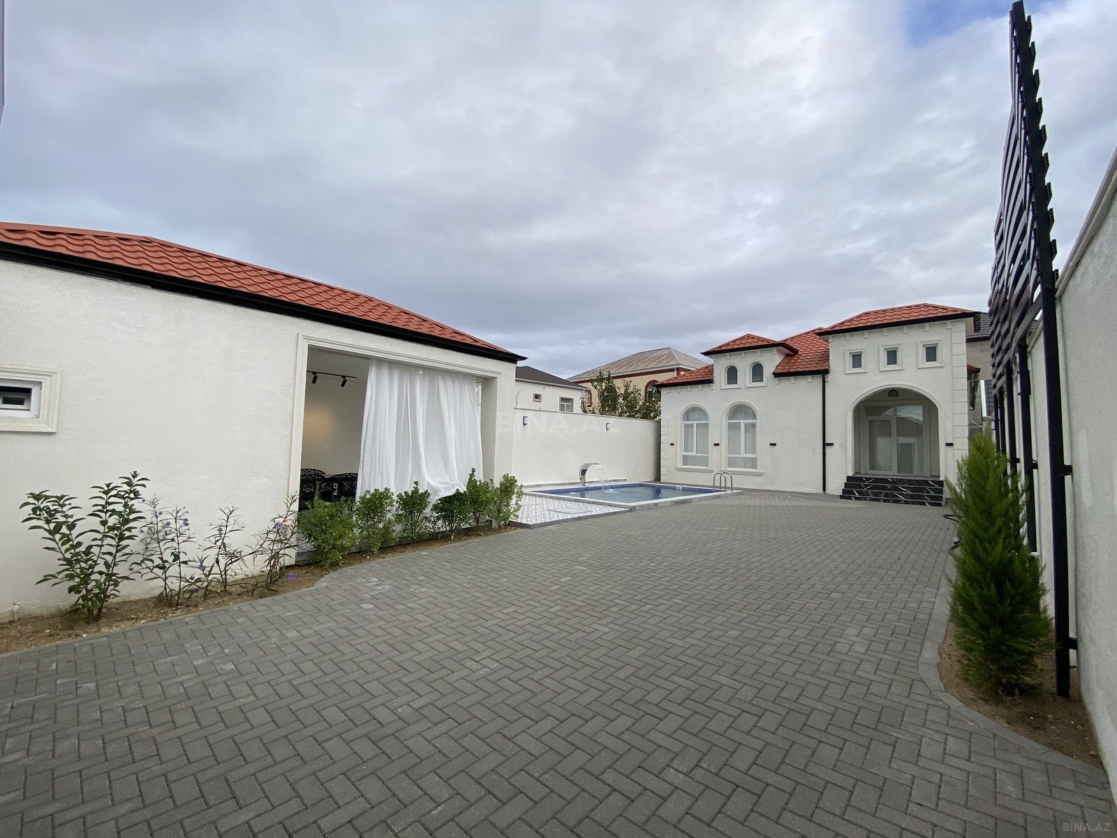 4 otaqlı Həyət evi/Bağ evi, Buzovna q., Bakı