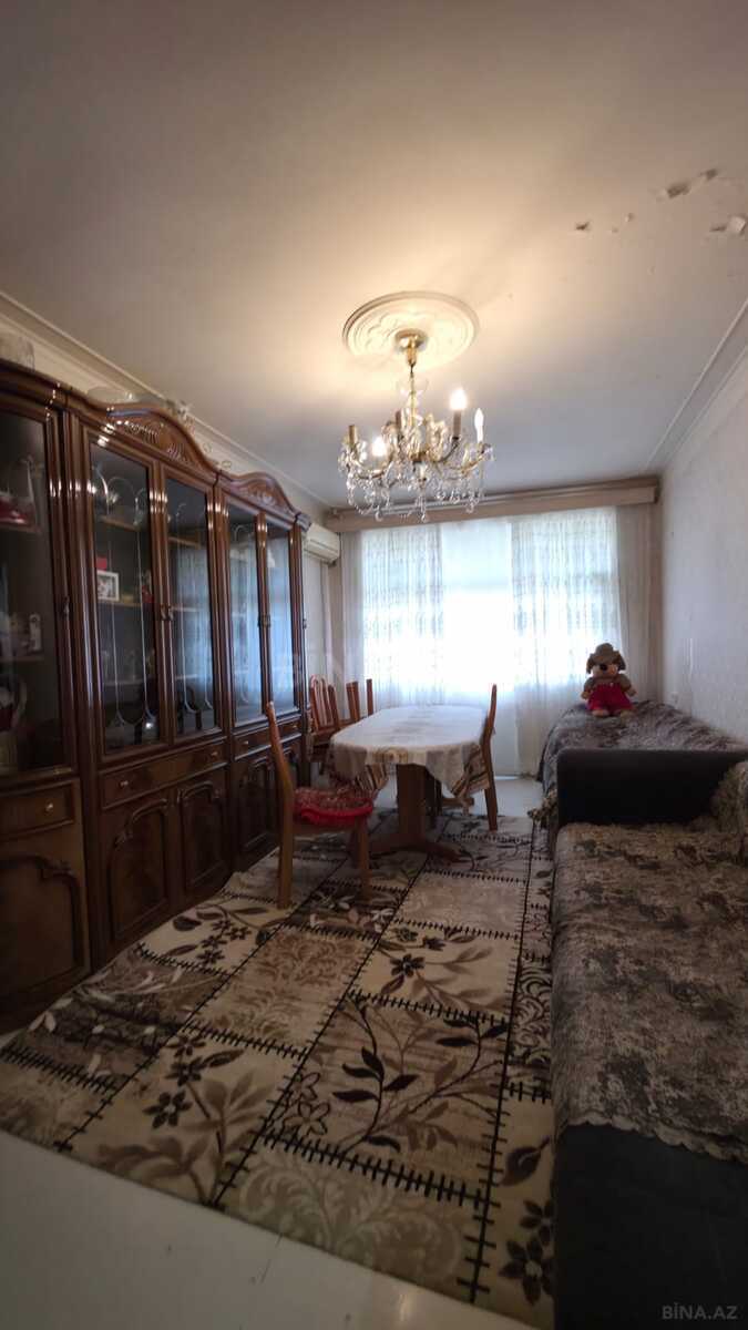 2 otaqlı Köhnə tikili, Bakıxanov q., Bakı