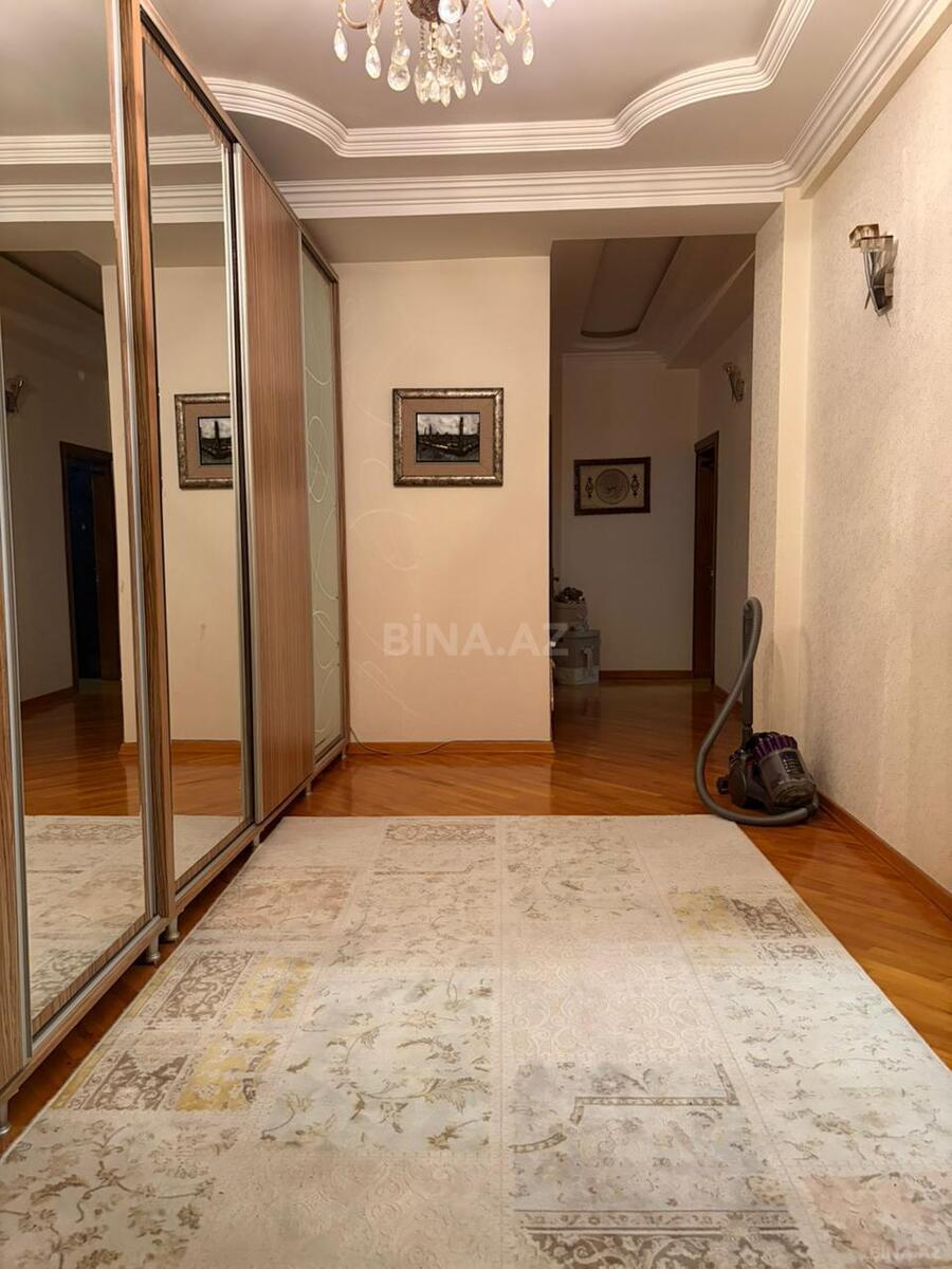 2 otaqlı Yeni tikili, Şah İsmayıl Xətai m., Bakı