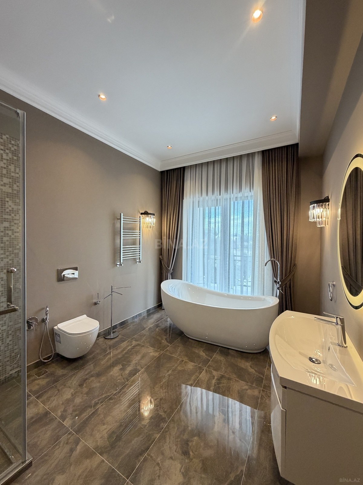 6 otaqlı Həyət evi/Bağ evi, Mərdəkan q., Bakı