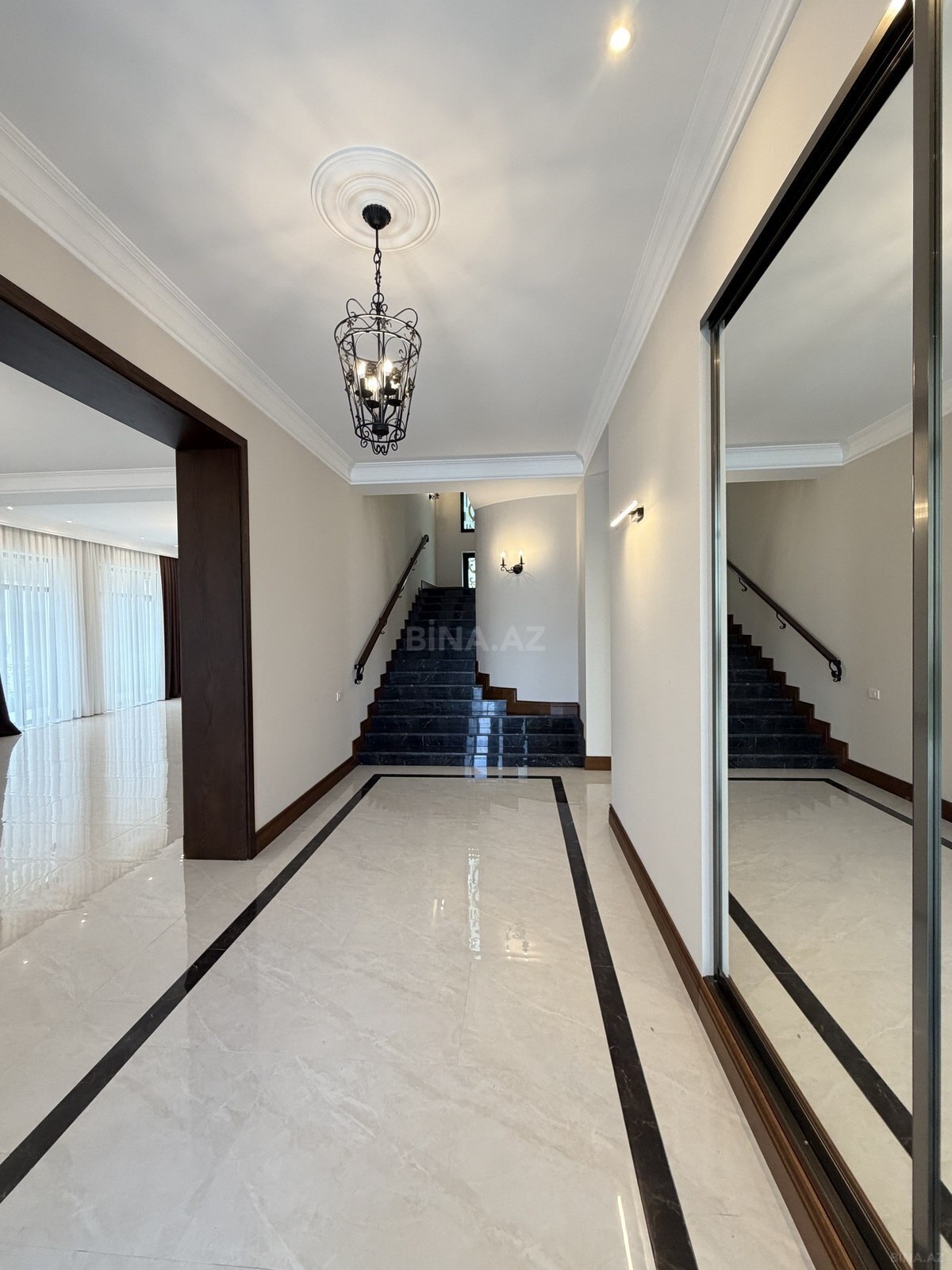 6 otaqlı Həyət evi/Bağ evi, Mərdəkan q., Bakı