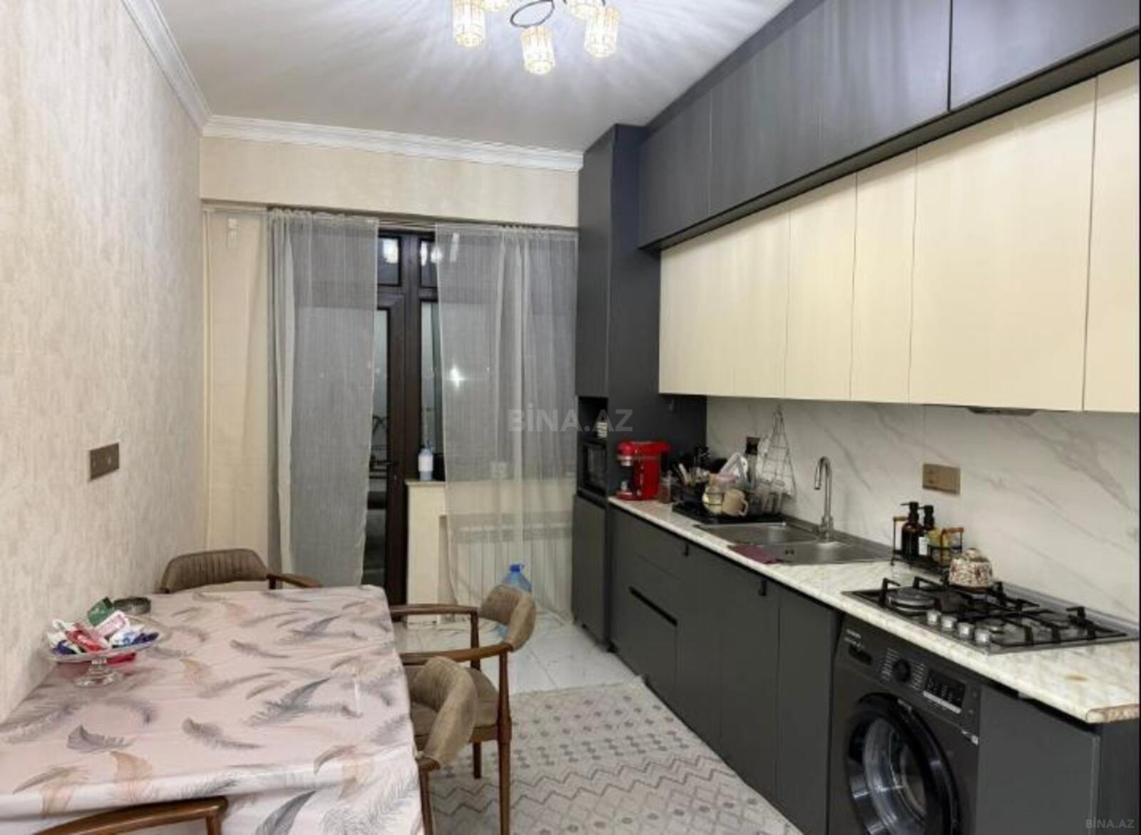 2 otaqlı Yeni tikili, 8 Noyabr m., Bakı