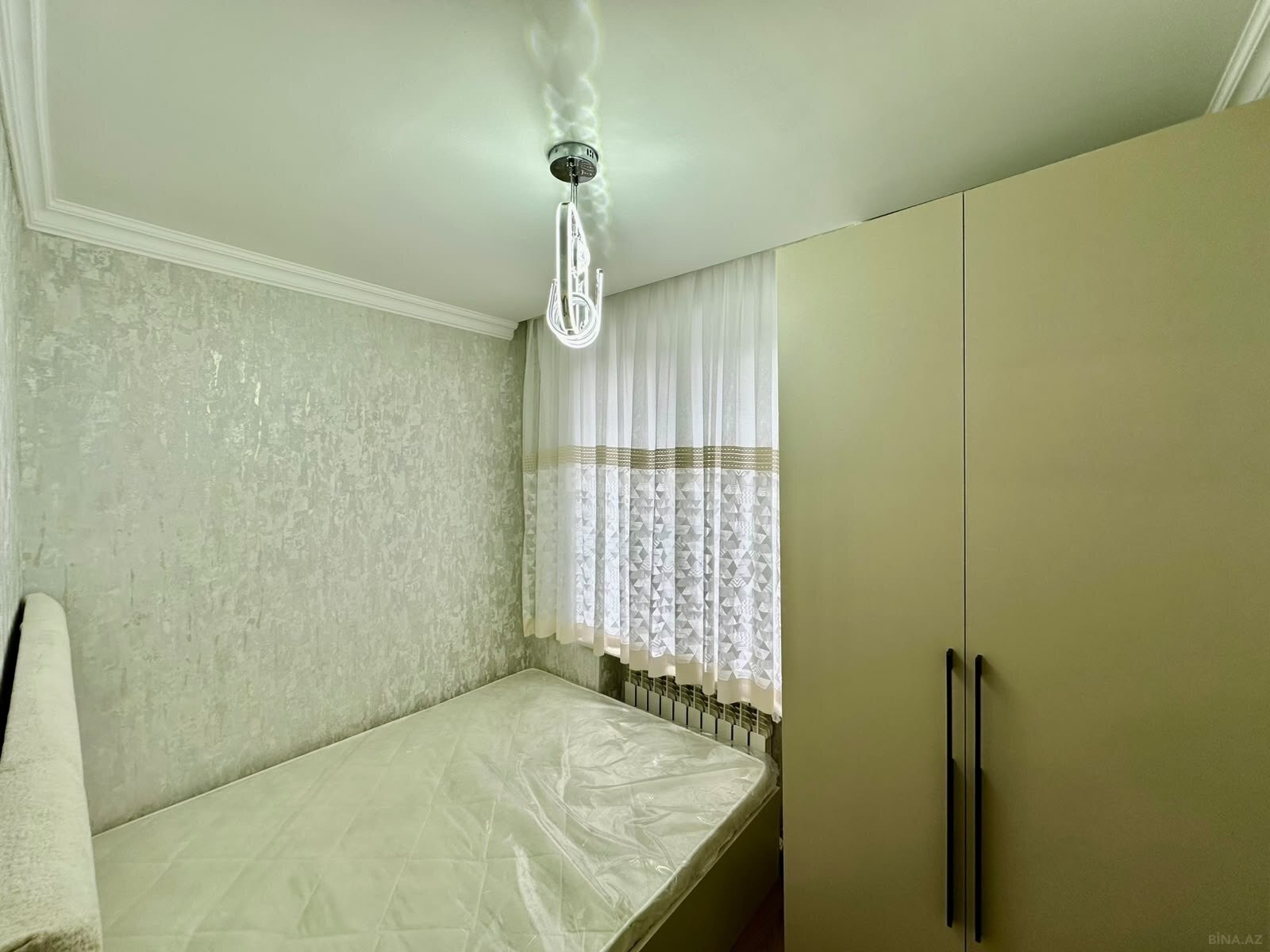 2 otaqlı Köhnə tikili, Qara Qarayev m., Bakı
