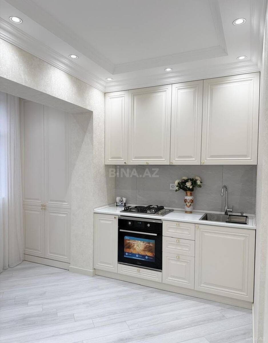 2 otaqlı Köhnə tikili, Azadlıq Prospekti m., Bakı