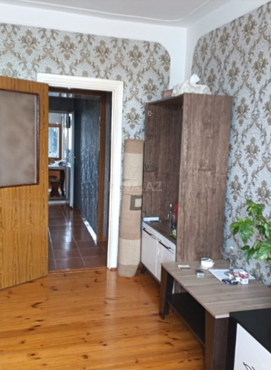 3 otaqlı Köhnə tikili, Əmircan q., Bakı
