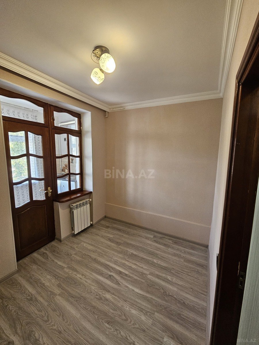 2 otaqlı Köhnə tikili, Neftçilər m., Bakı