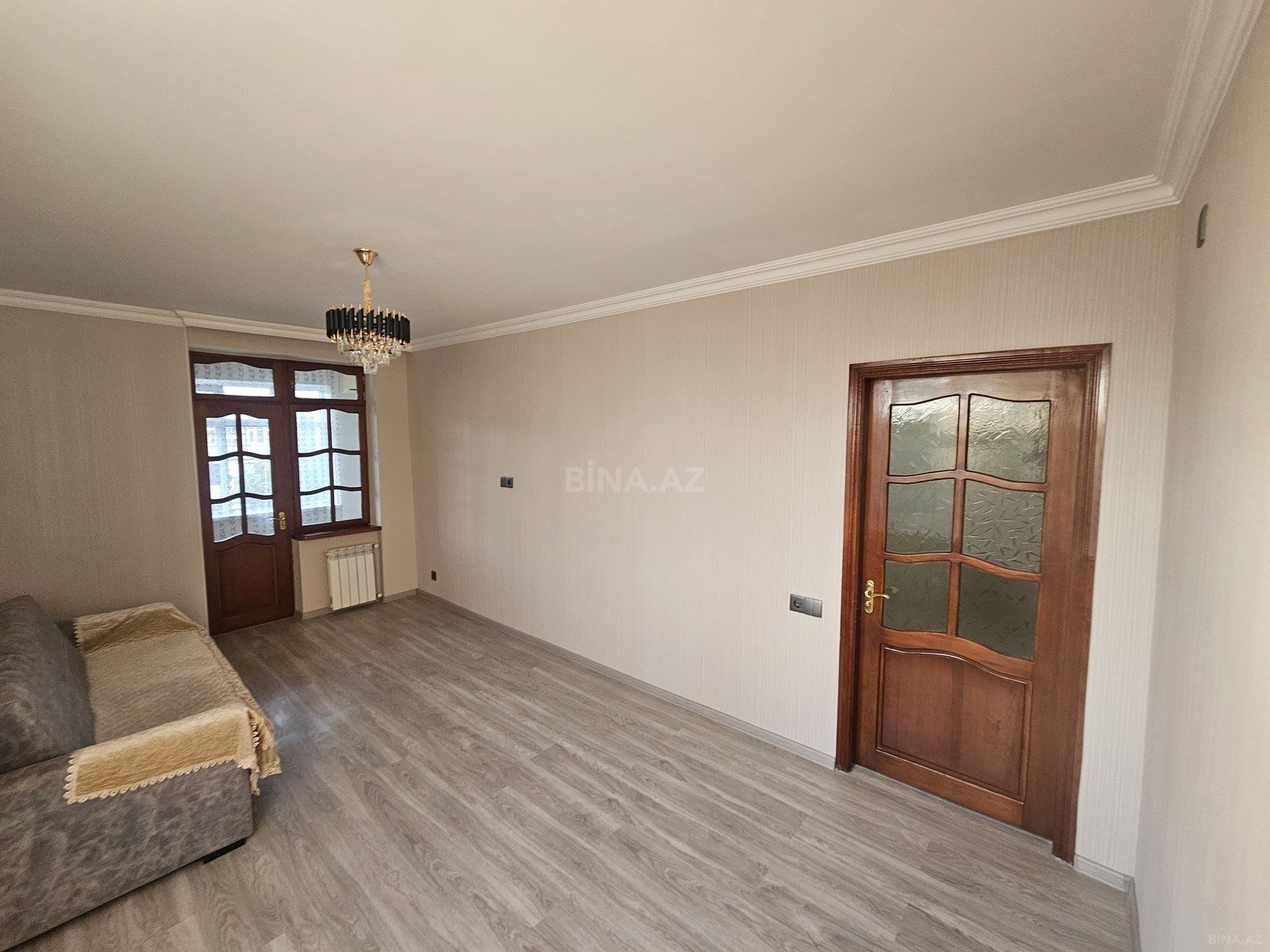 2 otaqlı Köhnə tikili, Neftçilər m., Bakı
