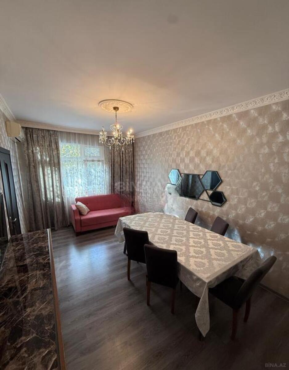 3 otaqlı Köhnə tikili, İnşaatçılar m., Bakı
