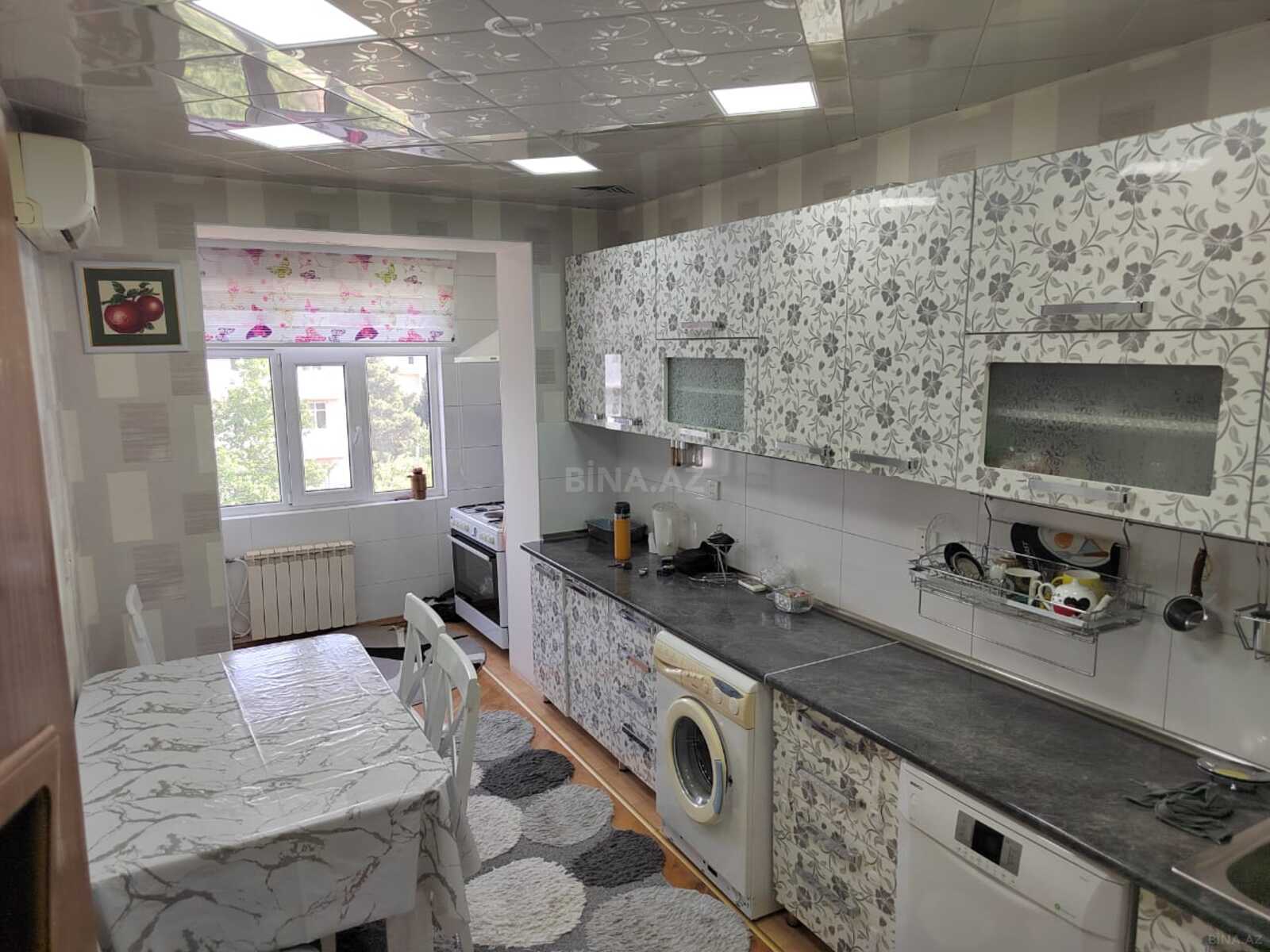 4 otaqlı Köhnə tikili, 8-ci kilometr q., Bakı