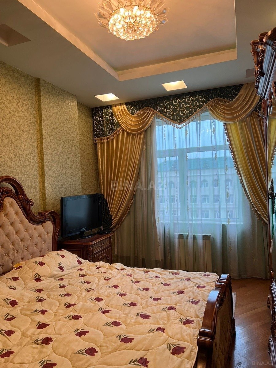 3 otaqlı Yeni tikili, Nizami m., Bakı