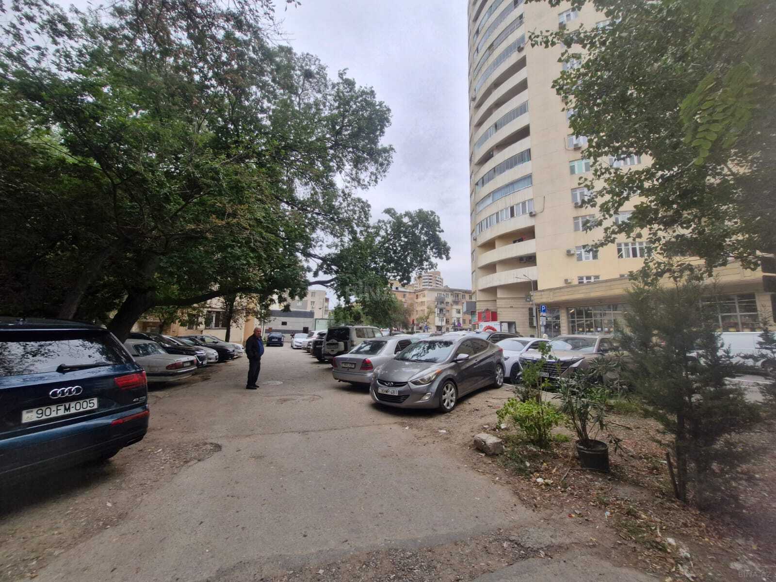 Obyekt Elmlər Akademiyası m., Bakı